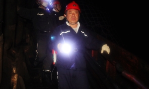 張秉德到新陸礦調(diào)研檢查工作